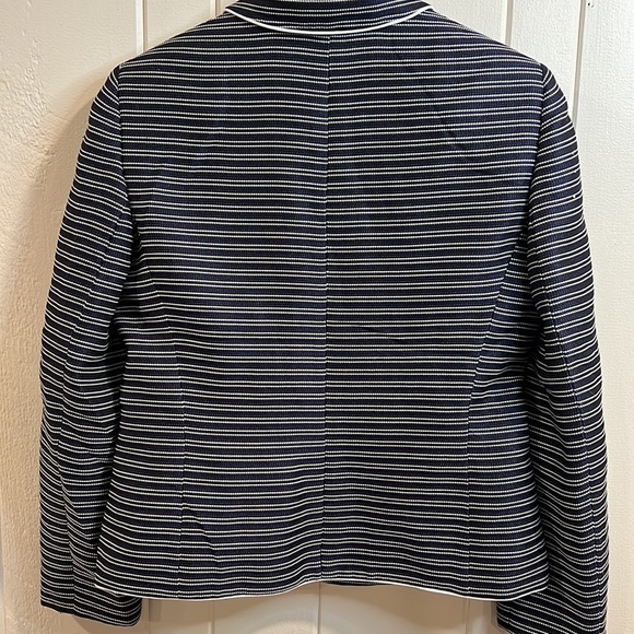 Tahari blue and black jacket coat; great for work - Picture 8 of 9